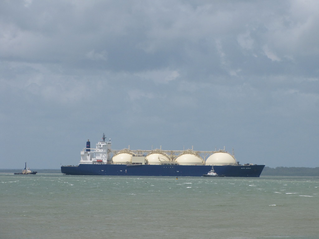 Tàu chở khí hóa lỏng Alto Acrux rời Darwin năm 2010